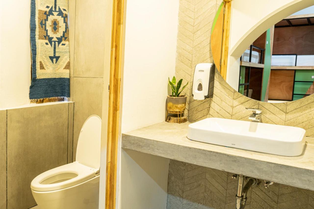 アドラ ホステル アンティグア・グアテマラ エクステリア 写真 Bathroom