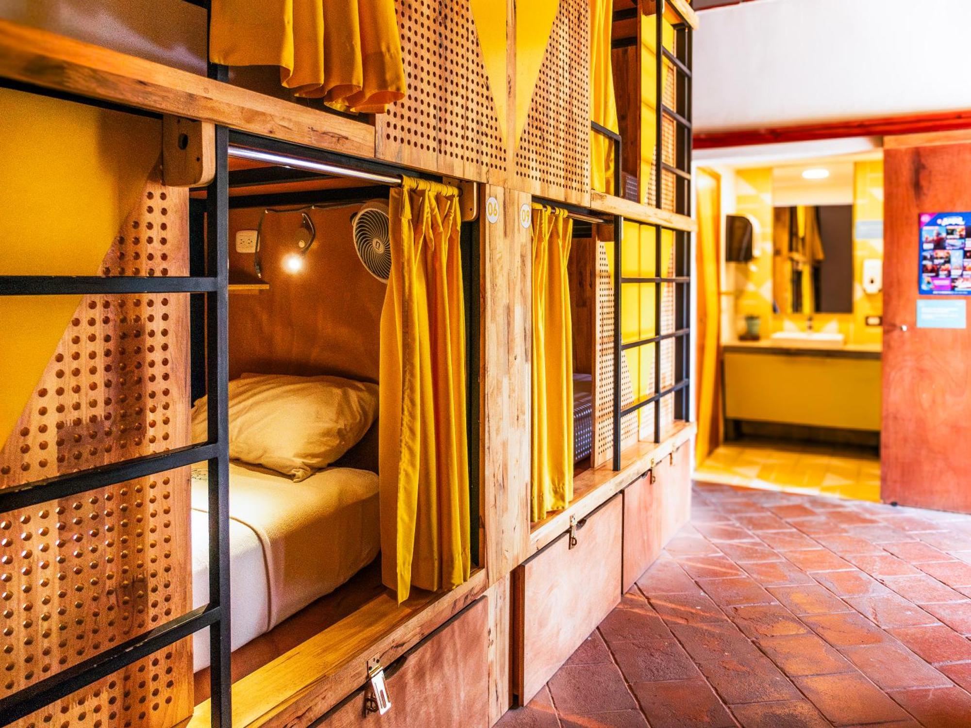 アドラ ホステル アンティグア・グアテマラ エクステリア 写真 Hostel in Thailand