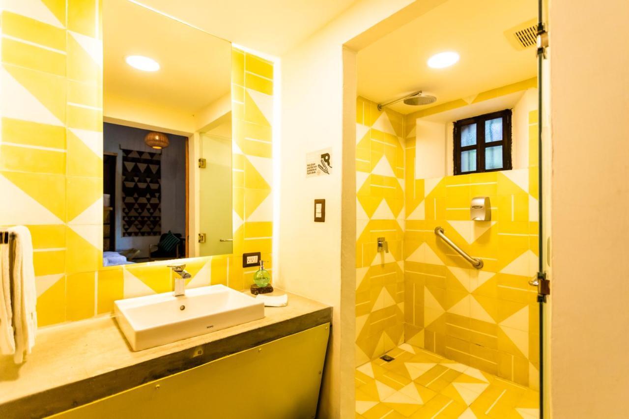 アドラ ホステル アンティグア・グアテマラ エクステリア 写真 Bathroom